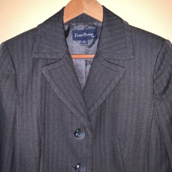 Evan-Picone Pant Suit - Picture 2 of 16